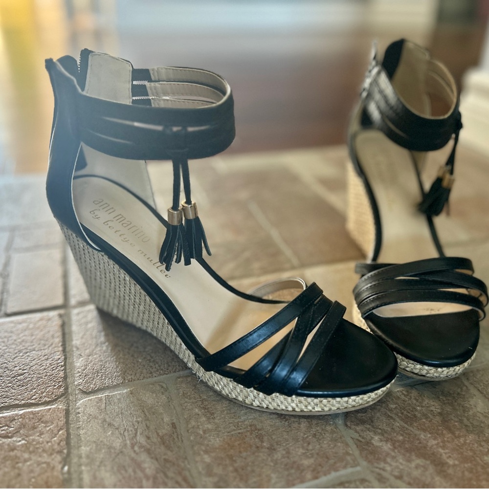 Ann Marino Black and Tan Wedge Sandals